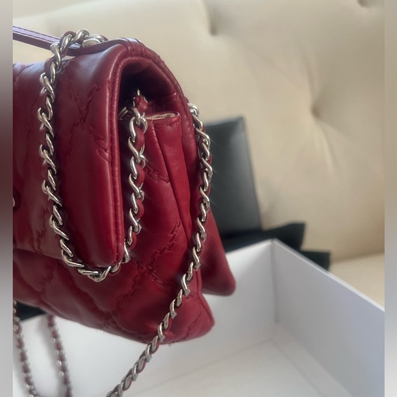 Chanel Stitches Diamonds Flap Bag - Picture 11 of 14